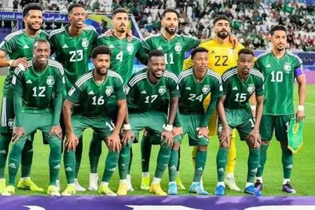 موعد انضمام الثلاثي المحترف لمعسكر السعودية قبل ملحق المونديال 