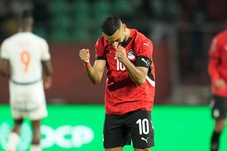 محمد صلاح يتخطى إيتو ودروغبا في كأس إفريقيا 