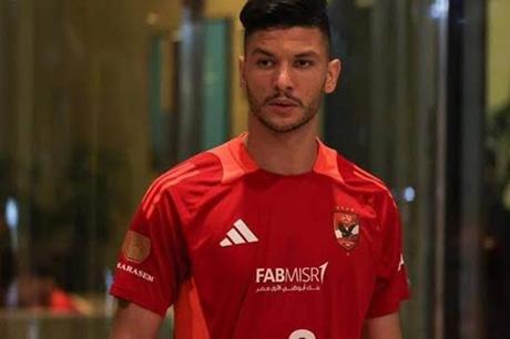 الأهلي يُنهي أولى صفقاته الشتوية ويضع داري أمام 3 سيناريوهات 