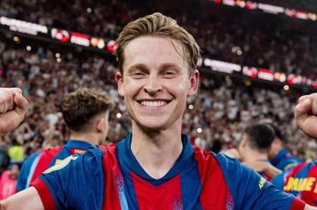 مدة إيقاف دي يونج بعد طرده في الكلاسيكو 