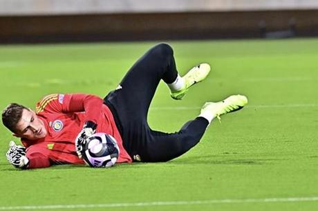 جنوى يتفق مع النصر على صفقة بينتو 