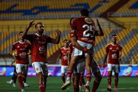 أفشة يعلن رحيله عن الأهلي ويوجه رسالة إلى الجماهير 