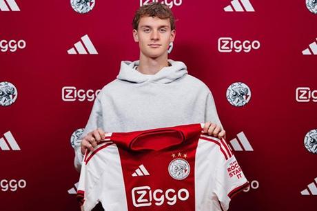 نجل ابراهيموفيتش ينضم الى اياكس على سبيل الإعارة 