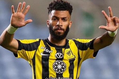الاتحاد يطلب التعاقد مع كنو مقابل إعارة العبود إلى الهلال 