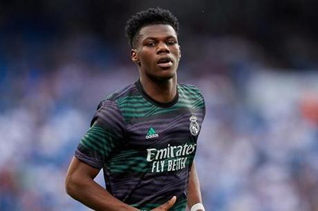 تشواميني يضع أربيلوا في ورطة داخل ريال مدريد 