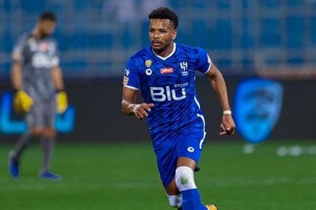 الأخدود يمد يده لـ البليهي للنجاة من دكة الهلال 