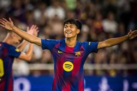 سان جيرمان يقترب من ضم درو فرنانديز من برشلونة 