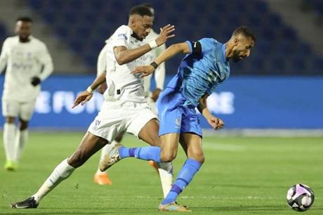 الهلال يقلب الطاولة على نيوم بالدوري السعودي 