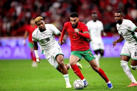 مانشستر يونايتد يمنح مزراوي إجازة إضافية بعد أمم إفريقيا 