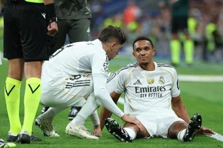 أرنولد يطلب الرحيل عن ريال مدريد ويحدد وجهته المقبلة 