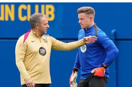 عاجل : فليك يؤكد رحيل تير شتيغن عن برشلونة 