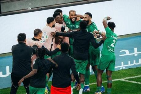 الأهلي السعودي يسعى وراء ضم ظهير النصر 