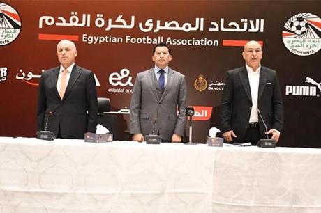 اتحاد الكرة المصري يكشف مفاجأة بشأن عقد حسام حسن 