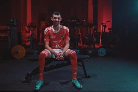 بلعمري والجزار خارج قائمة الأهلي لمواجهة وادي دجلة 