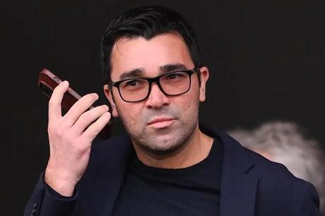 بطريقة الخطف.. برشلونة ينجز صفقة دفاعية 