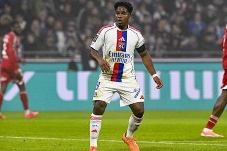 بسبب إندريك.. ليون يكسب ما خسره في سنوات 