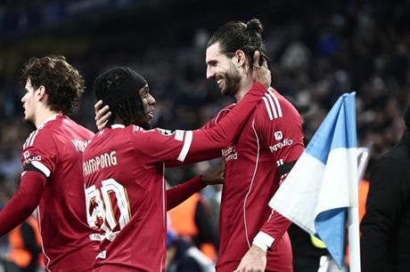 عاجل : ليفربول يفترس كاراباخ وينتزع مركز ريال مدريد 