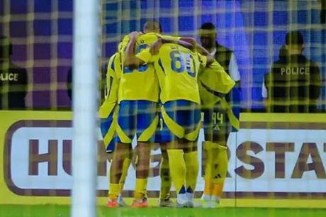 عملاق إسباني يقترب من ضم لاعب النصر 