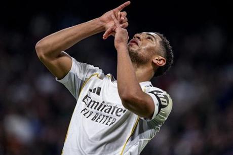 مفاجأة.. ريال مدريد قد يوافق على بيع بيلينجهام في الصيف 