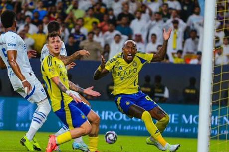 تاليسكا يرد على رئيس النصر برسالة نارية 