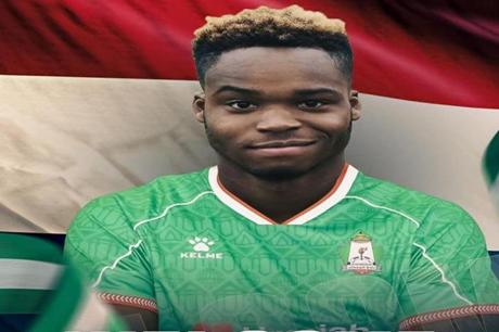 الوحدات يعزز صفوفه بالمحترف الهولندي شيروين سيدورف 