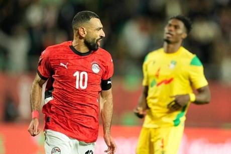 ليفربول يغازل صلاح بكلمات عربية بعد قيادته مصر لربع نهائي كأس إفريقيا 