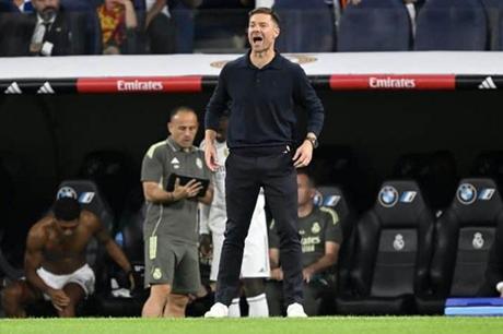 جدة تحسم موقف ألونسو من الاستمرار مع ريال مدريد 