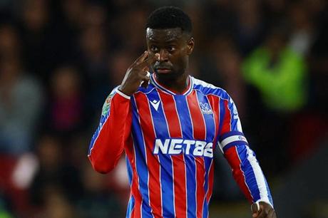 عمالقة البريميير ليغ تلاحق غويهي 