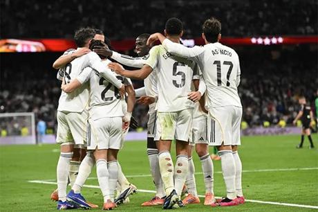 ريال مدريد يخسر 3 نجوم قبل الكلاسيكو 