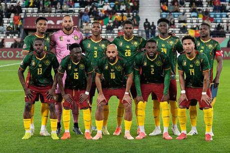 مكافأة رئاسية تلهب حماس لاعبي الكاميرون قبل مواجهة المغرب 