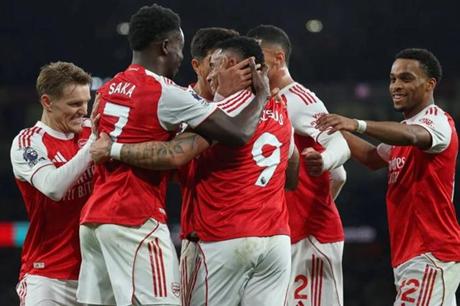 آرسنال يصعق ولفرهامبتون ويبتعد بالصدارة 