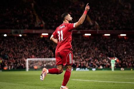 الكشف عن سبب سفر محمد صلاح إلى جدة 