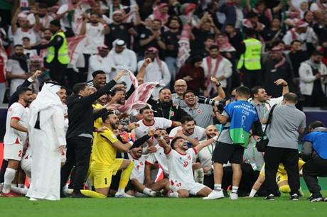 نجم الكرة السعودية يشيد بتجربة الكرة الأردنية وتطورها الكبير 