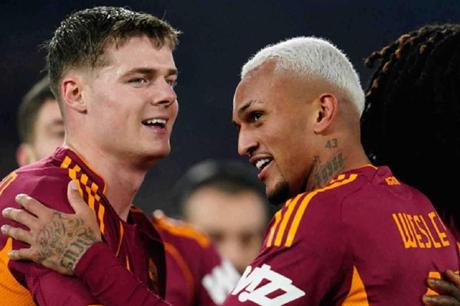 روما يتخطى كومو بالدوري الايطالي 