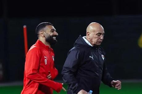 حسام حسن يطمح إلى تكرار أمجاده مع "الفراعنة" في كأس إفريقيا ويشيد بـ"الأيقونة" صلاح 