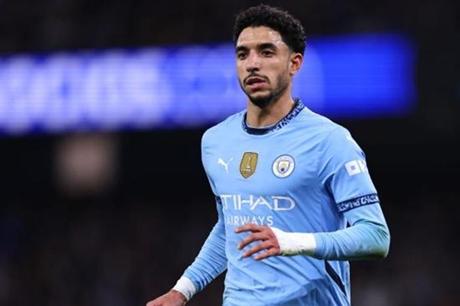 هالاند يَتفاعل مع تألق مرموش مع مُنتخب مصر 