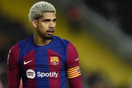 برشلونة يترقب عودة أراوخو 