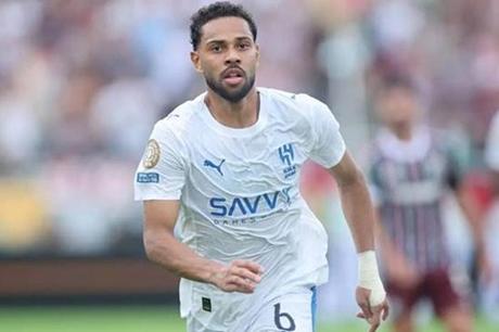 فابريزيو يعلن وجهة لودي الجديدة بعد فسخ عقده مع الهلال 