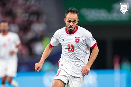 وزير الرياضة القطري يزور اللاعب أدهم القريشي 