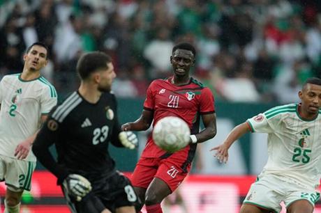 أول تعليق للوكا زيدان بعد ظهوره الأول مع الجزائر في كأس إفريقيا 