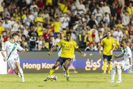 كومان بعد خماسية النصر.. رسالة للجماهير وسر مركزه الجديد 