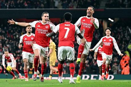 آرسنال يخطف بطاقة نصف النهائي بكأس الرابطة 