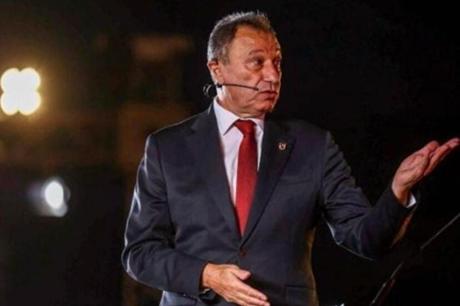 عاجل : الأهلي المصري يقسو على لاعبيه بعد "الصدمة التاريخية" 