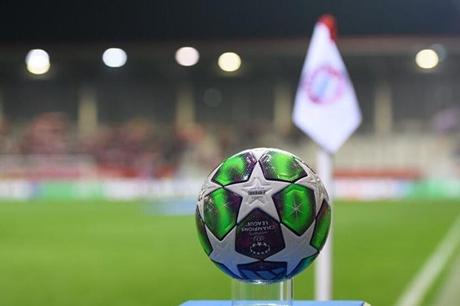 قائمة أفضل هدافي العالم في عام 2025 