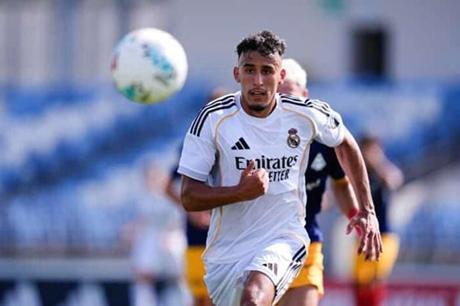 رشاد فيتال يعود لتدريبات ريال مدريد كاستيا بعد غياب طويل 