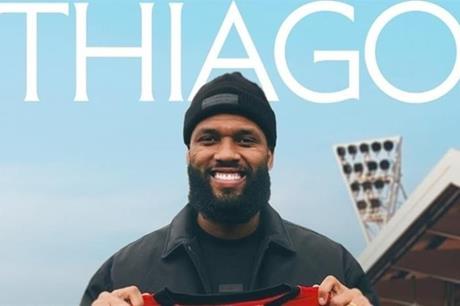 برنتفورد يضم المهاجم البرازيلي تياغو - ملاعب