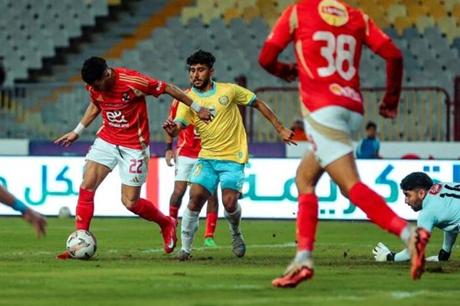 الأهلي والإسماعيلي .. 16 سنة حوّلت الكلاسيكو إلى نزهة حمراء 