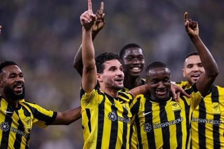 الاتحاد السعودي يمزق شباك الغرافة القطري بسباعية 