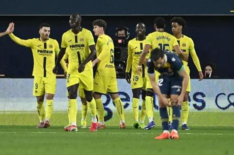 فياريال يكتسح إسبانيول برباعية بالدوري الاسباني 