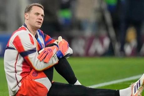 نوير يغيب عن بايرن ميونخ لأجل غير مسمى 